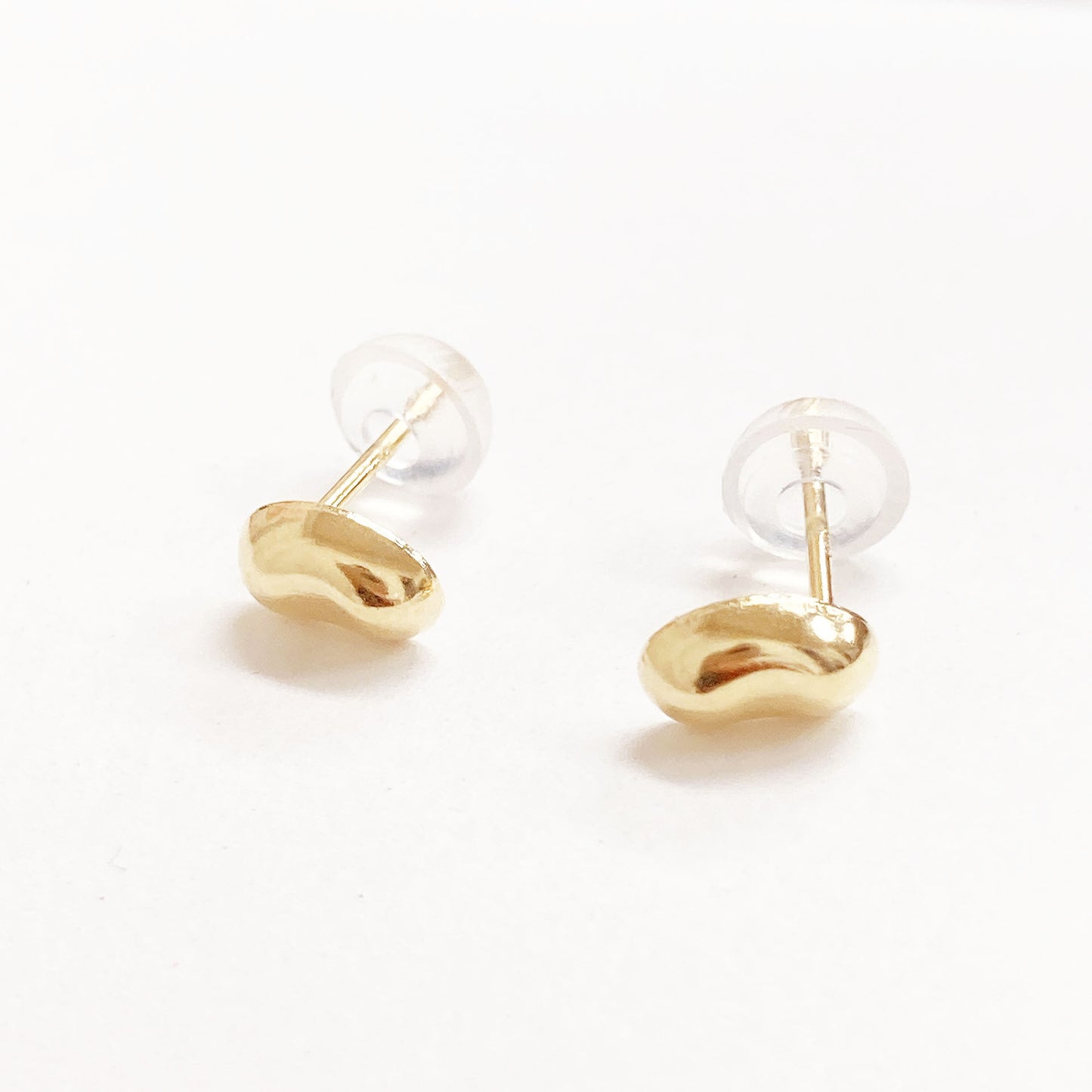 10K Yellow Gold Hana And Ruri Bean motif pierced earrings